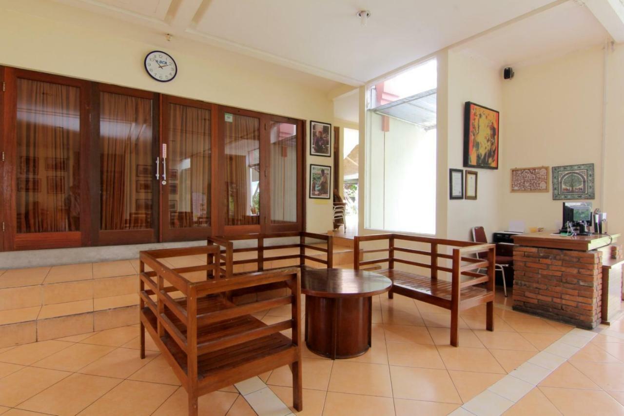 Disaster Oasis Hotel Kaliurang Exterior photo